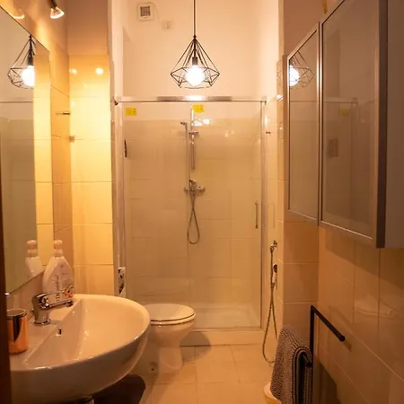 Chambers Short - Via Gezio Calini - 2 Studio Flats Апартаменты Брешия